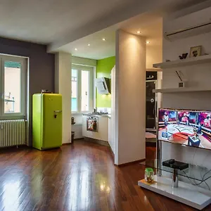 Apartamento Primopiano - Orombelli, Milán